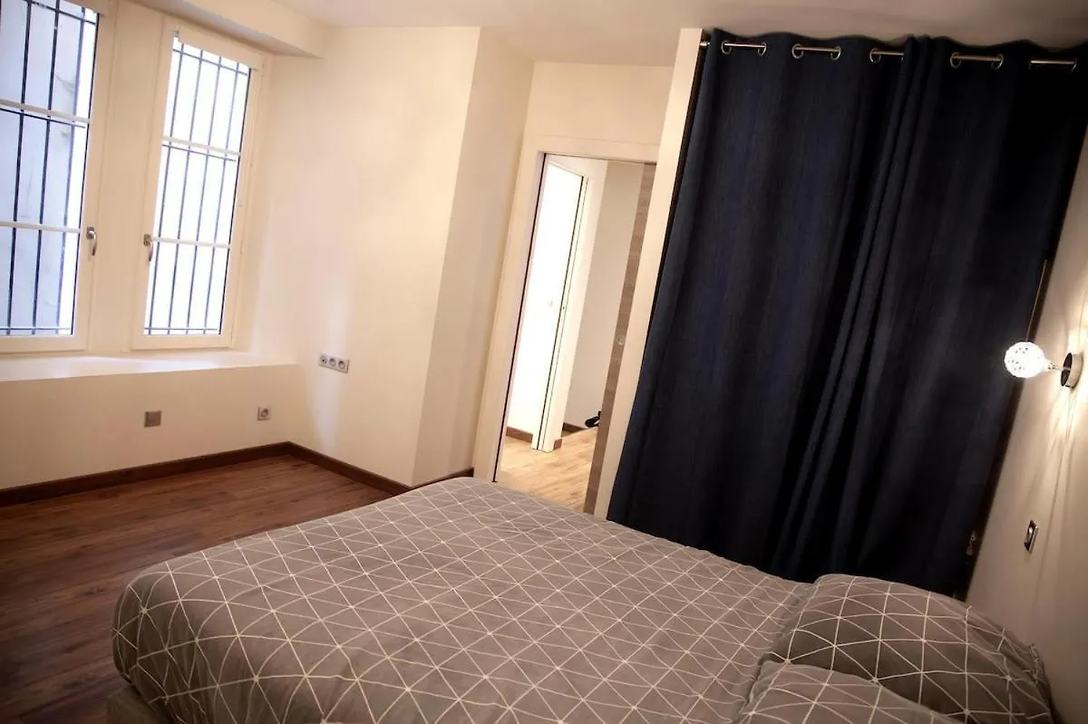 Appartement Hyper Centre-Ville Historique 80 M2 Шамбери 0*,  Франция